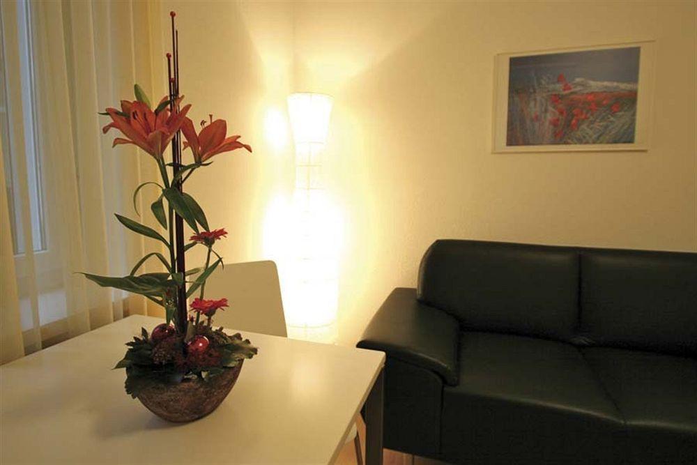Swiss Star Zurich Sihlfeld - Self Check-In Apartment Bagian luar foto