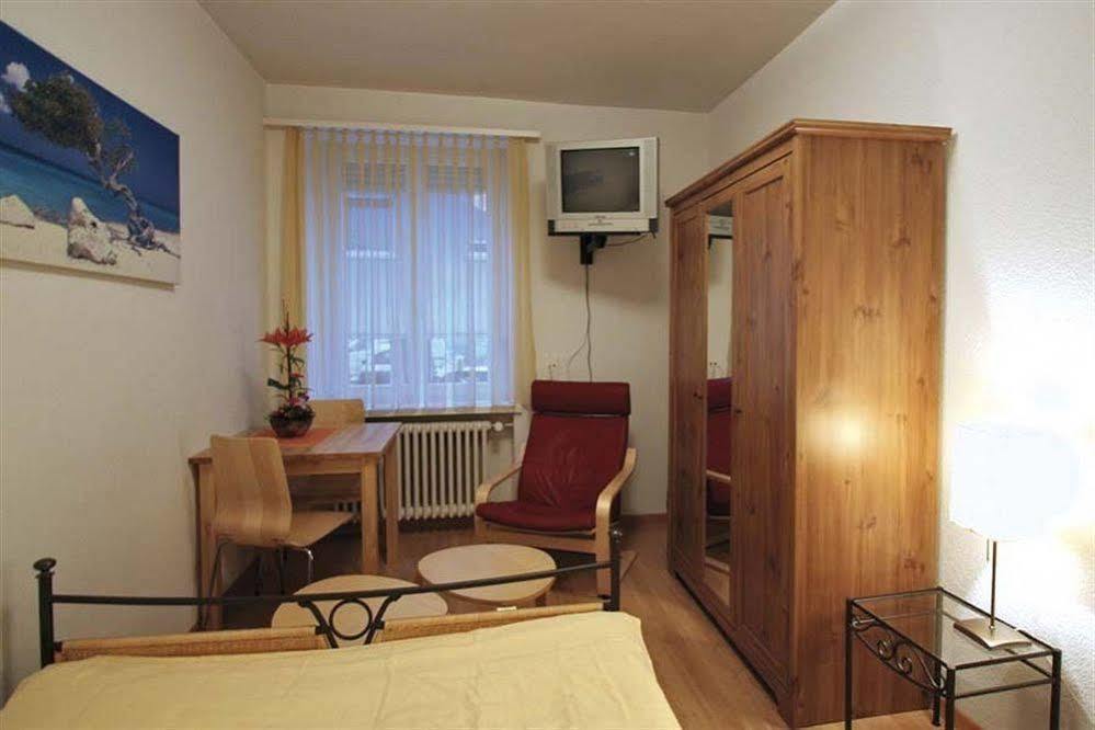 Swiss Star Zurich Sihlfeld - Self Check-In Apartment Bagian luar foto
