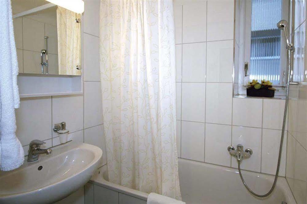 Swiss Star Zurich Sihlfeld - Self Check-In Apartment Bagian luar foto